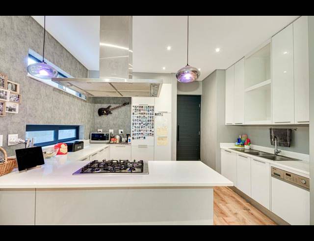 3 BEDROOM APARTMENT FOR SALE IN STEYN CITY